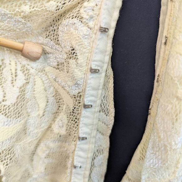 VTG 80s Casadei Lace Ruffle Witchy Hyper Feminine Coastal Cowgirl MD Duster - Picture 5 of 11